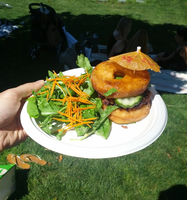 [Donut burger photo]